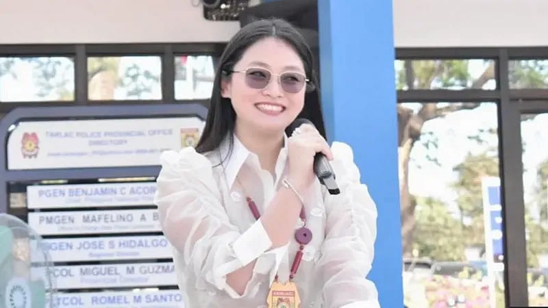 একটি অনুষ্ঠানে কথা বলছেন, সাবেক মেয়র এলিস গুও। এলিস গুওর ফেসবুক অ্যাকাউন্ট থেকে নেওয়া ছবি।